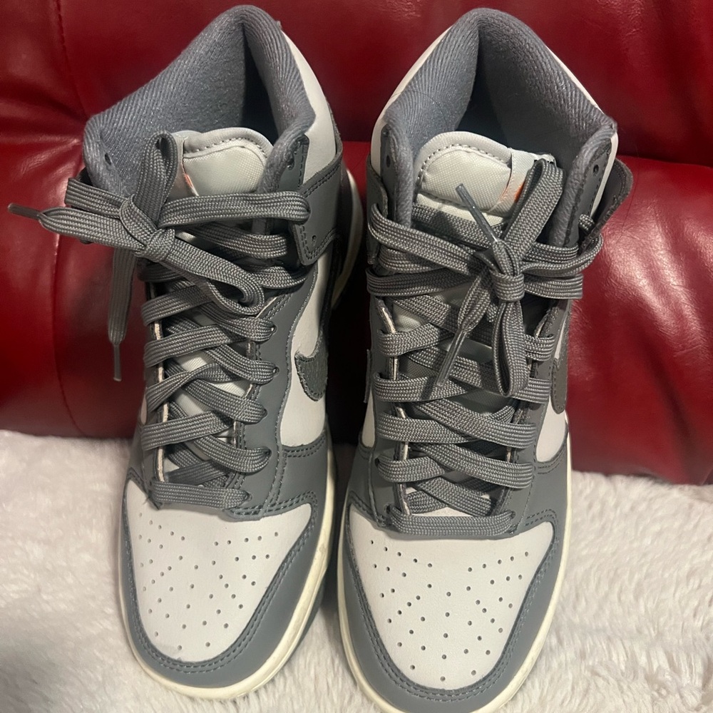 Nike Gray and White High-Tops